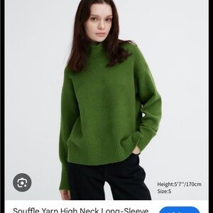 Uniqlo Soufflé Yarn Turtleneck Women's Sweater